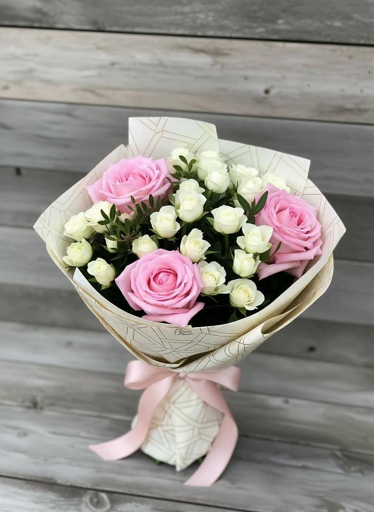 Букет цветов из: Розы в Синегорье
