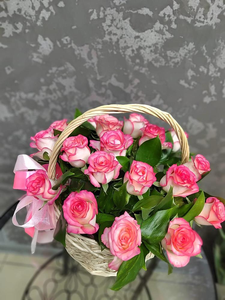 Цветочная композиция из Розы в корзине в Синегорье