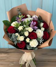 Букет цветов из:  Розы и Альстромерии в Синегорье