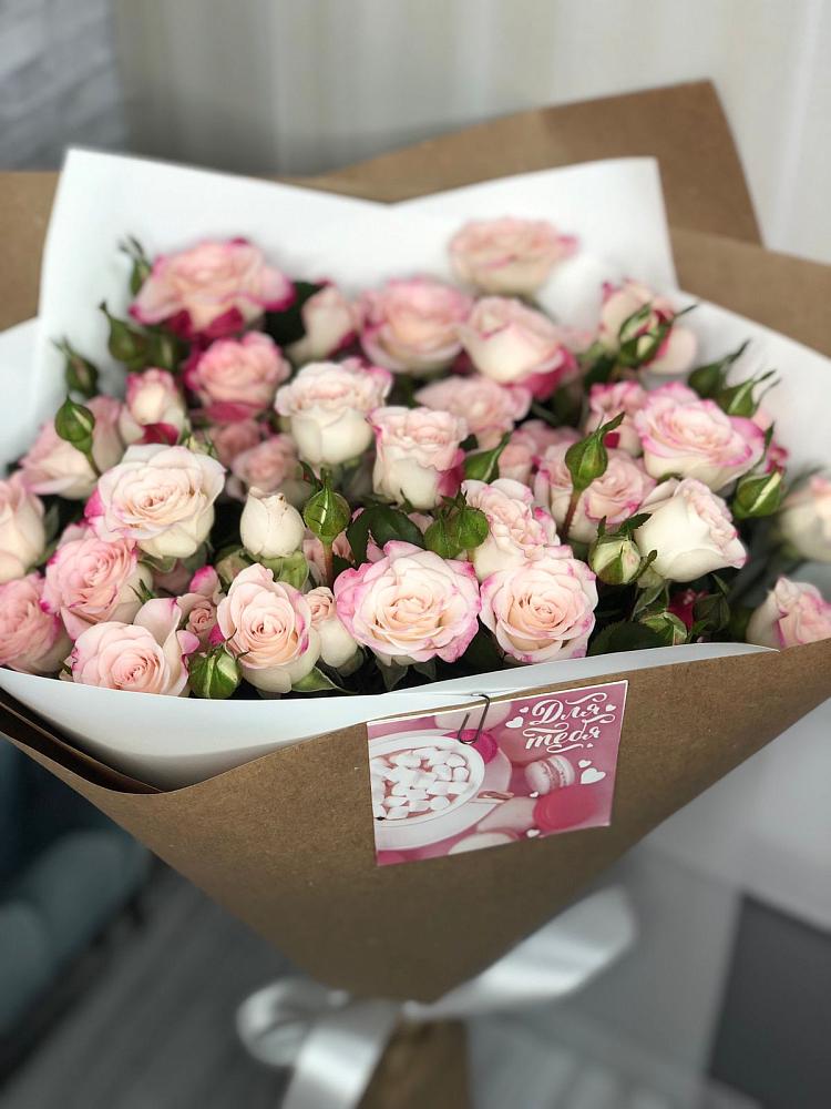 Букет цветов из: Розы в Синегорье