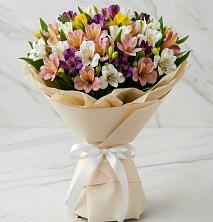 Букет цветов из:  Альстромерии в Синегорье