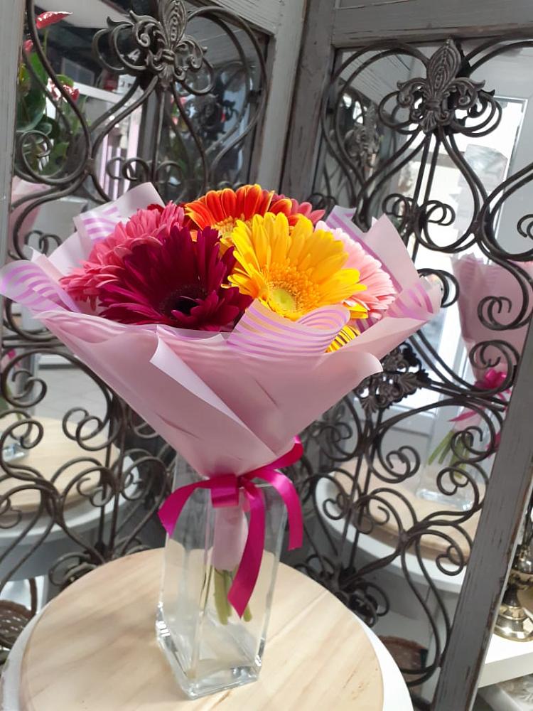 Букет цветов из: Герберы в Синегорье