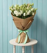 Букет цветов из:  Лизиантусы в Синегорье