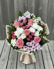 Букет цветов из:  Альстромерии, Гвоздики, Розы и Хризантемы в Синегорье