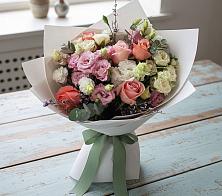 Букет цветов из:  Розы, Лизиантусы и Гвоздики в Синегорье