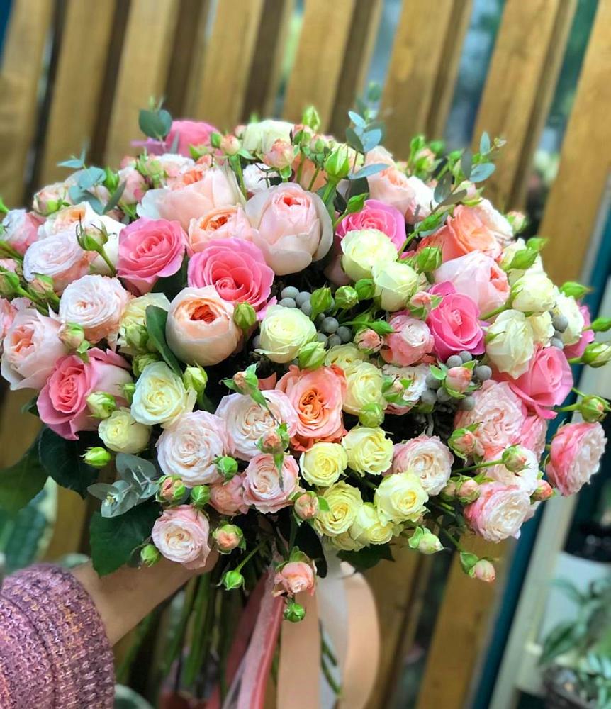 Букет цветов из: Розы в Синегорье