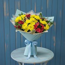 Букет цветов из:  Альстромерии и Хризантемы в Синегорье