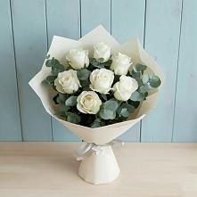 Букет Белые розы в Эвкалипте в Синегорье