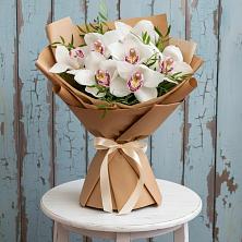 Букет цветов из:  Орхидеи и Розы в Синегорье