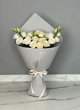 Букет цветов из:  Розы и Лизиантусы в Синегорье